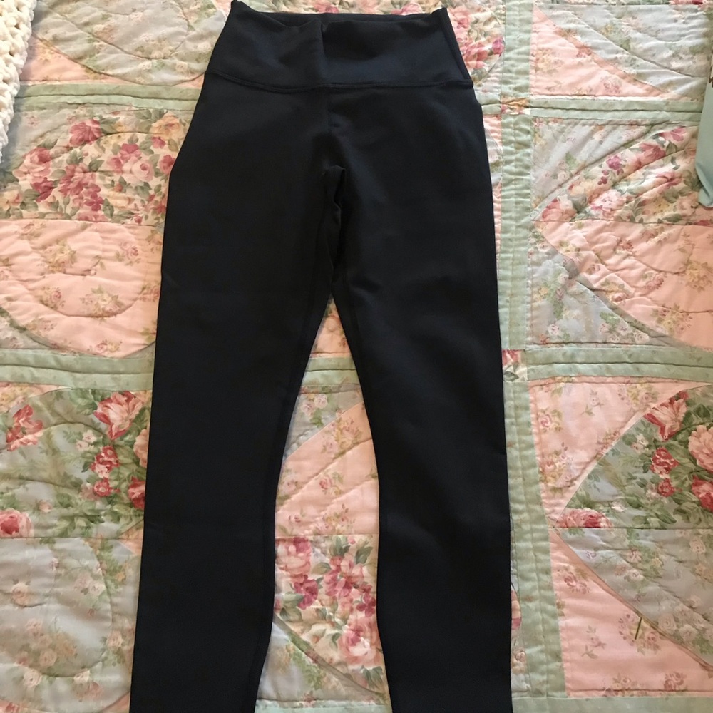 Fabletics High-Waisted Solid Powerhold Capri